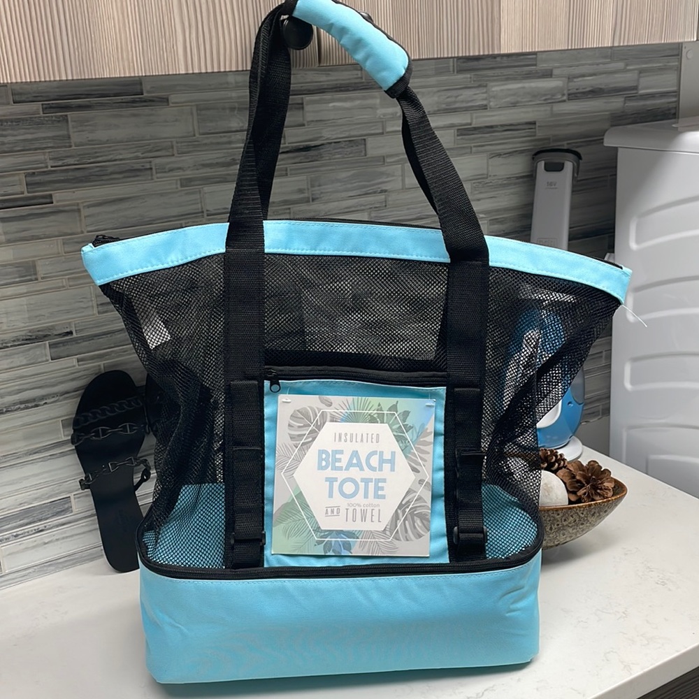 NEW Insulated Beach Tote 🏖️